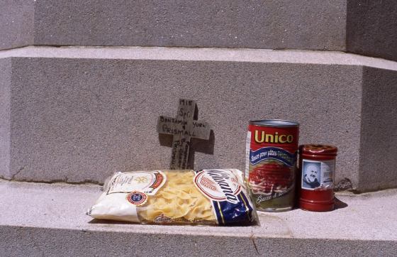 Offering at cenotaph